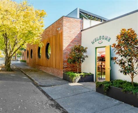 victoria hotel yarraville|188 hyde street yarraville.